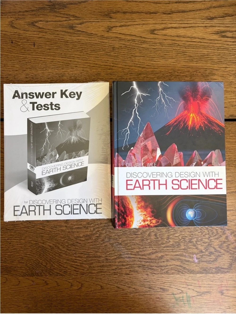Berean Builder Discovering Design With Earth Science Textbook & Tests Homeschool